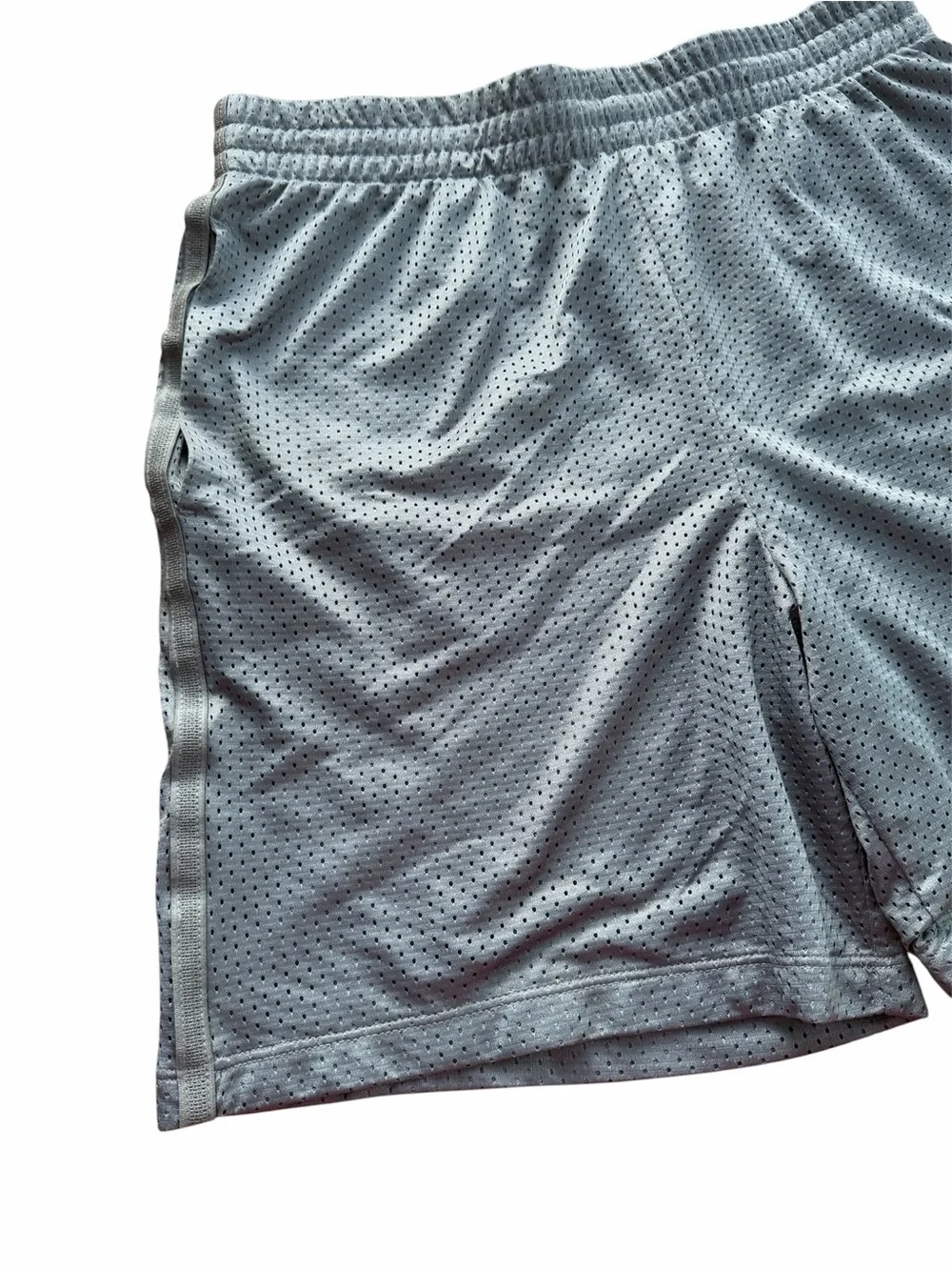 Nike Boys XL Gray Mesh Dri-Fit Athletic Basketball Shorts Youth Extra Large